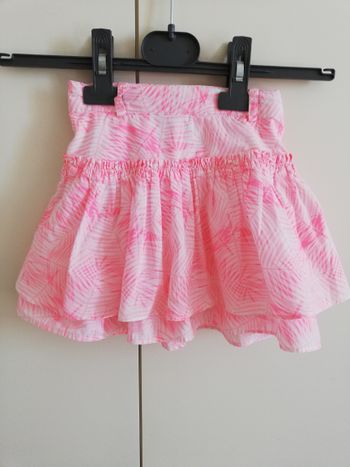 Jupe à volants,4 ans, OKAÏDI, en très bon état