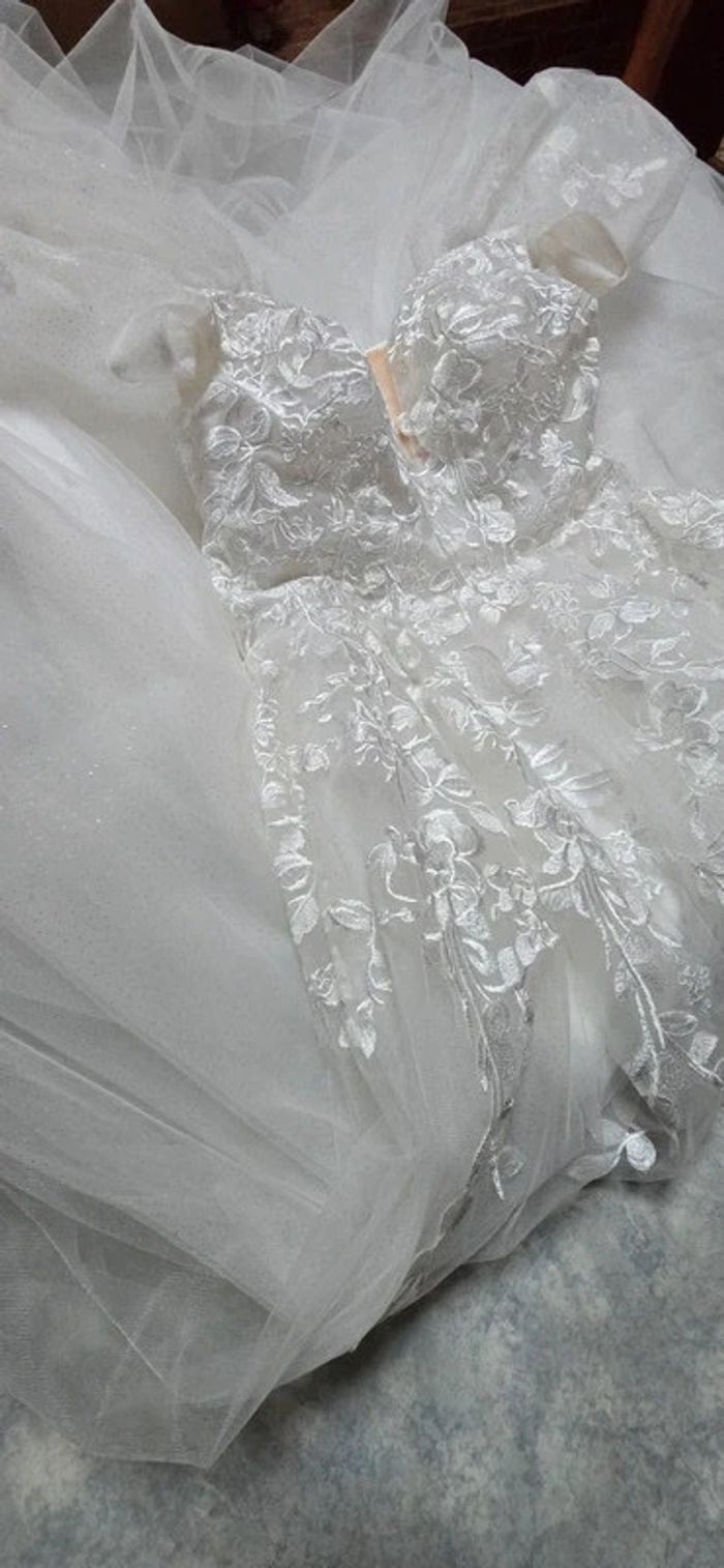 Magnifique robe de mariée blanche neuve taille 36 - 38 - photo numéro 11