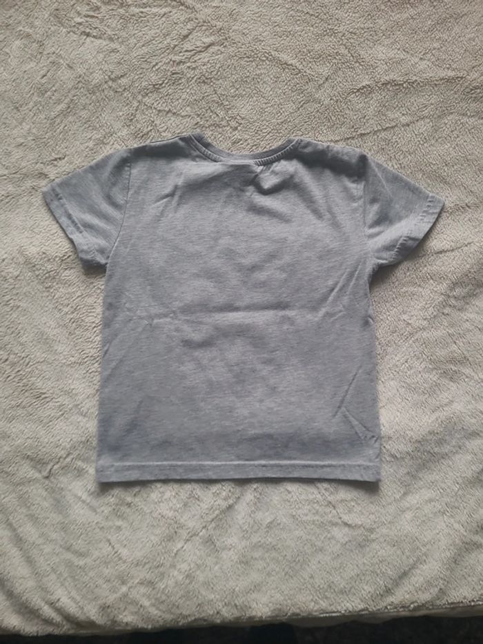 T shirt manche courte 4 ans. - photo numéro 4
