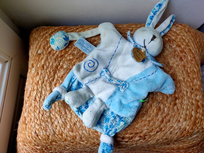 Doudou marionnette lapin tatoo fleurs - Doudou et compagnie - photo numéro 3