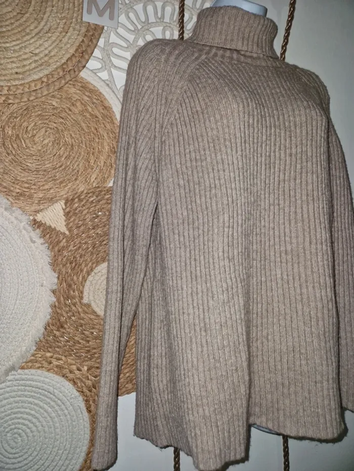 Pull 🚺 - photo numéro 2