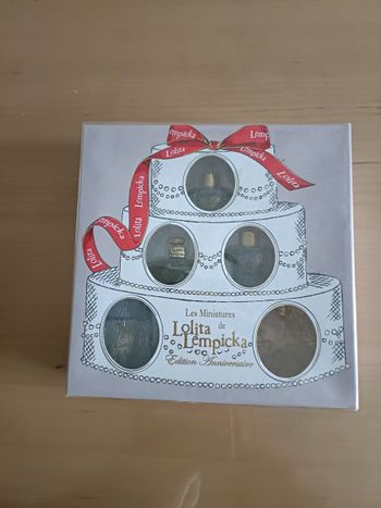 COFFRET LOLITA LEMPICKA 5 MINIATURES DE 5ML