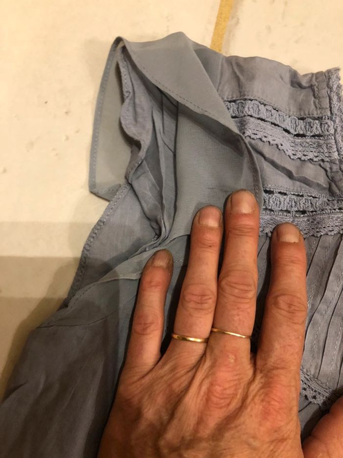 Blouse tape à l’œil 10 ans - photo numéro 5