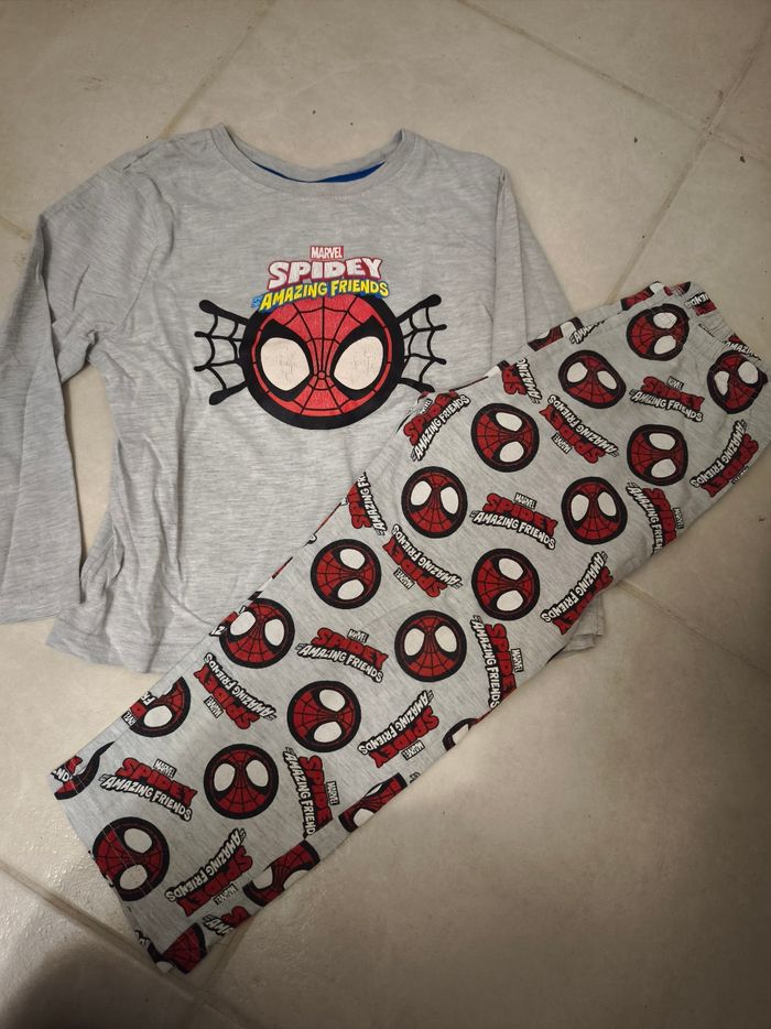 Pyjama Spider-Man