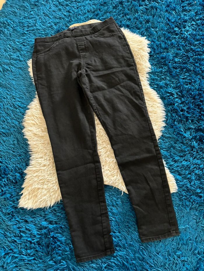 Joli jeans noir Kiabi taille 44