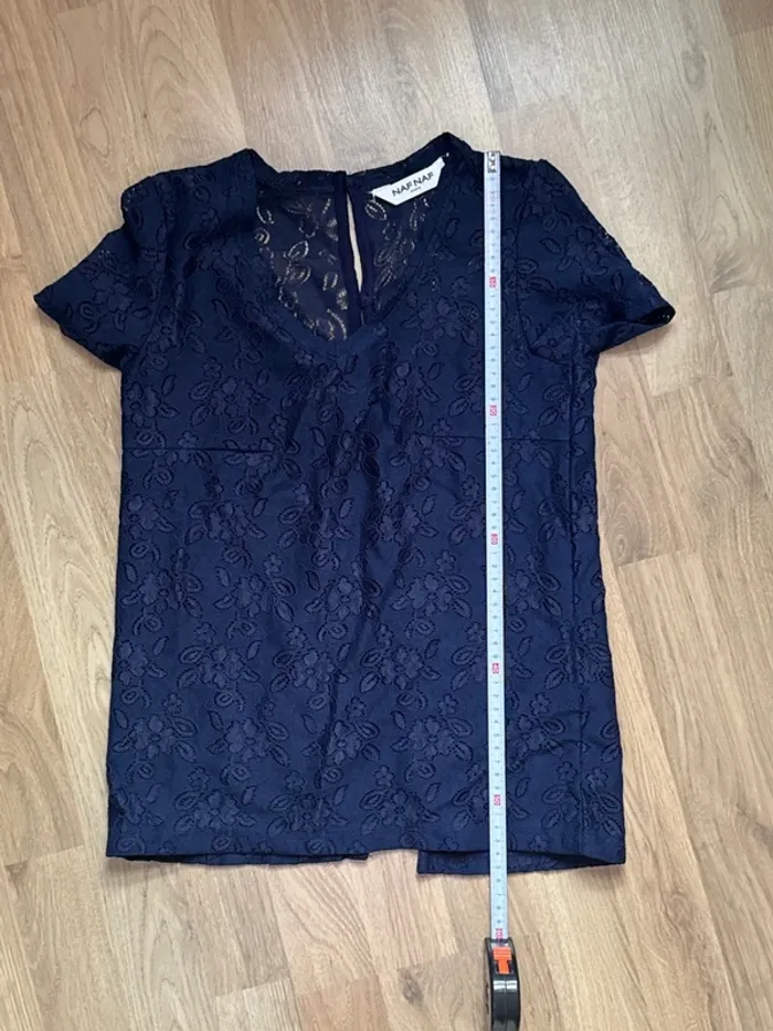 T-shirt dentelle bleu marine - photo numéro 9