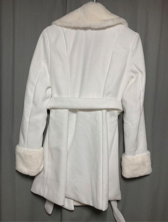 Manteau col fausse fourrure - photo numéro 4