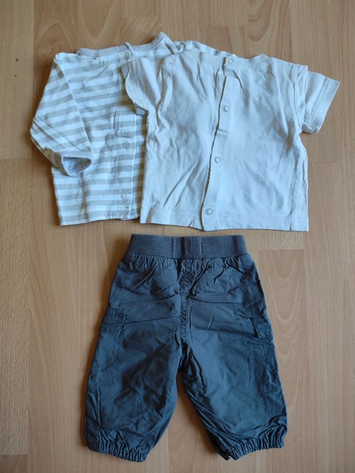 Lot tenue pantalon + t-shirts manches courtes et longues Petit Kimbaloo en 1M - photo numéro 9
