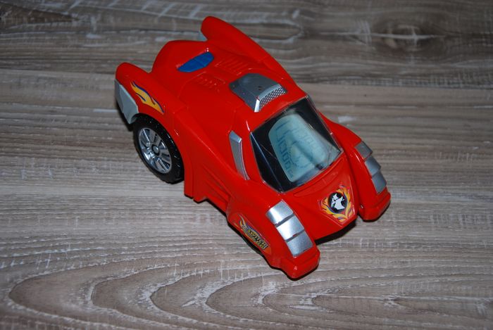 Vehicule switch and go dinos le ptéranodon voix française vtech rouge