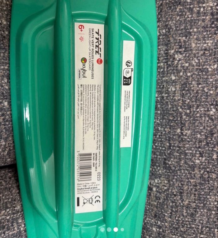 Skate oxybul neuf et roue Lumineuse - photo numéro 2