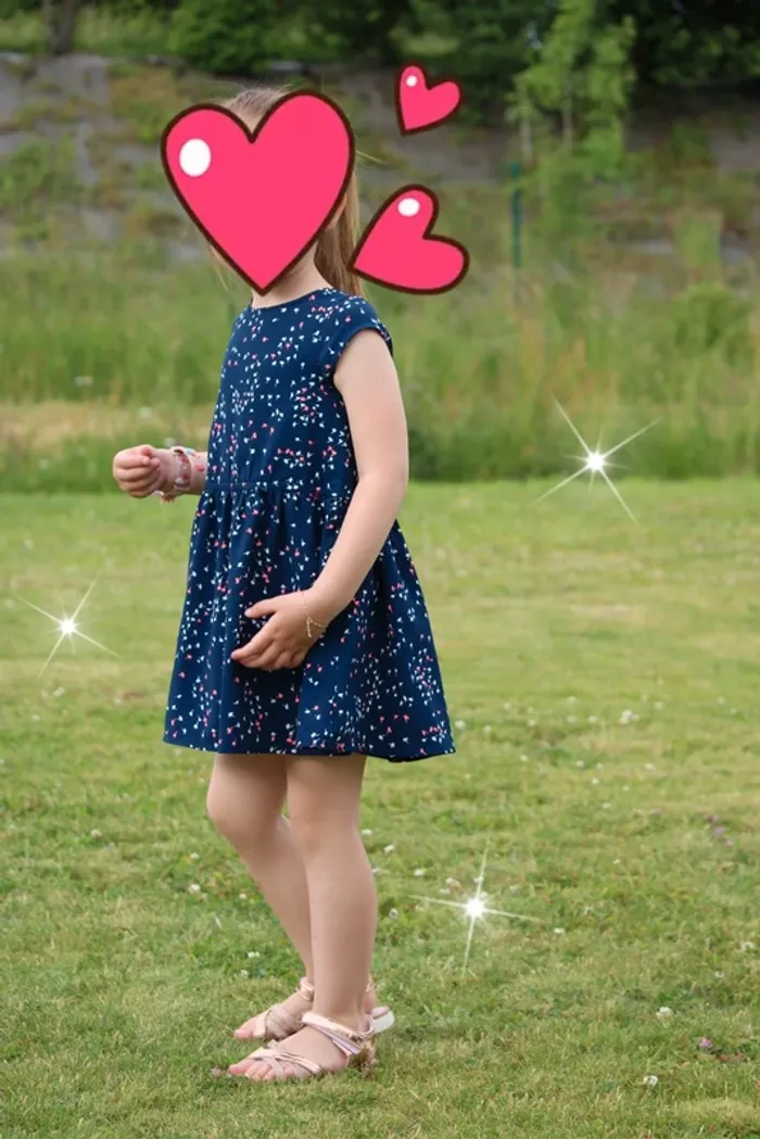 Magnifique robe très légère taille 4 ans - photo numéro 3