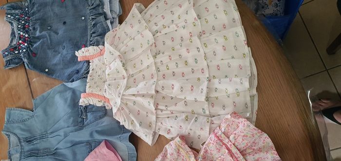 Lot robes 6mois - photo numéro 2