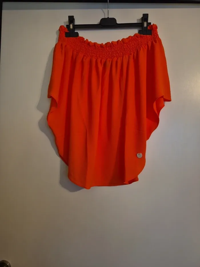 top épaules nues