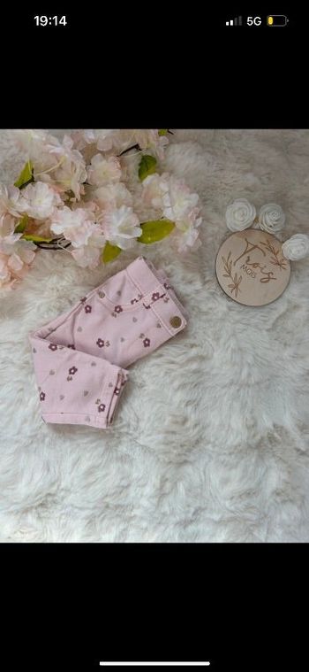 Pantalon à fleurs