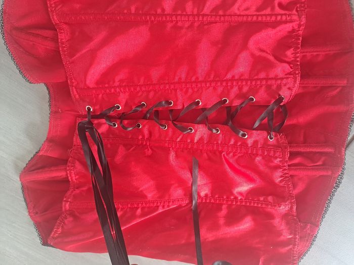 Bustier rouge et noir SanSelle Taille 48 - photo numéro 7
