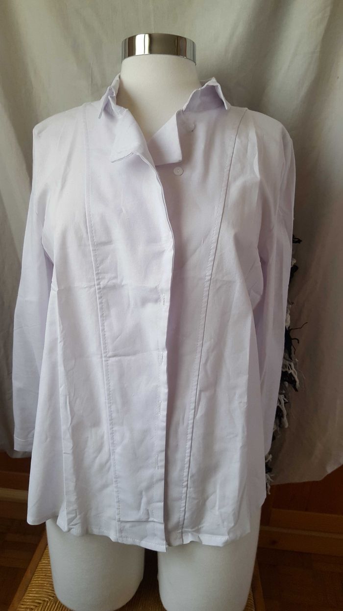 Chemise manches longues .2xl correspondant taille 44