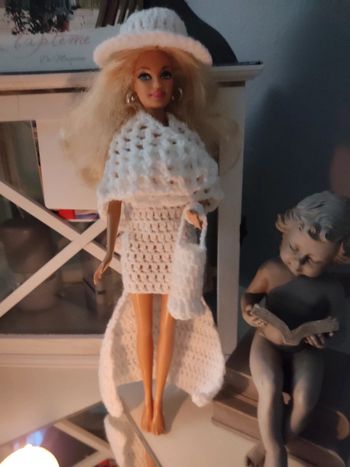 Vêtements pour Barbie 3+1€