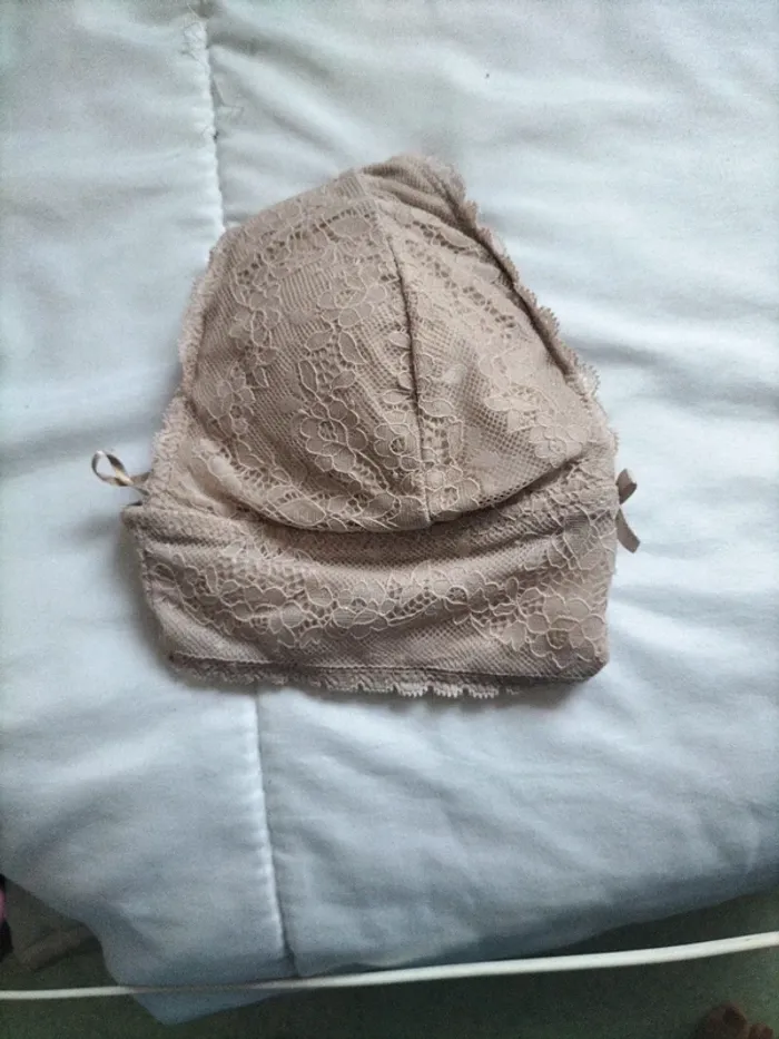 Soutien gorge - photo numéro 3
