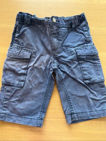 Short Tape à l’œil bleu marine
