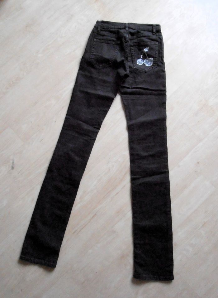 Jeans skinny femme, HPK, taille S 36, 98% coton, strass cerises - photo numéro 2