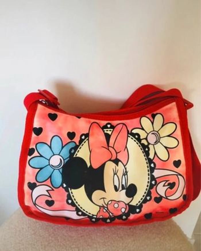 Sac à main Minnie style colorié aux feutres Disney rouge