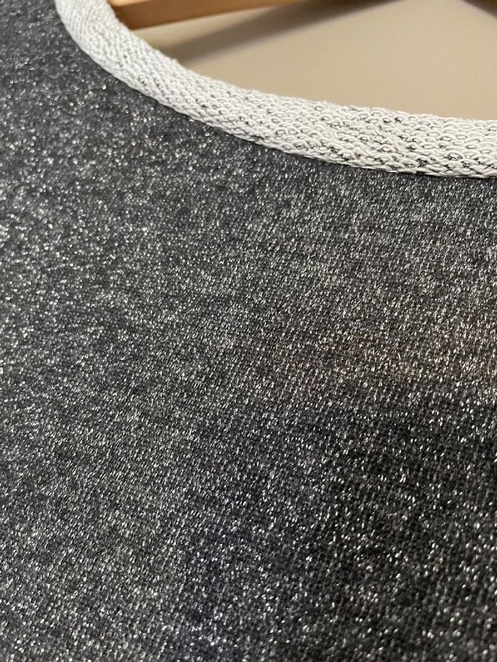 Haut gris à paillettes - photo numéro 2