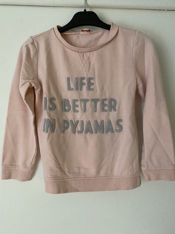 Haut pyjama tape à l’œil