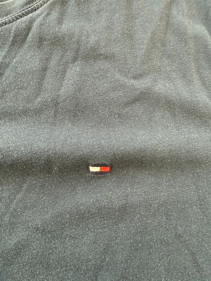 T-shirt Tommy Hilfiger taille S - photo numéro 3