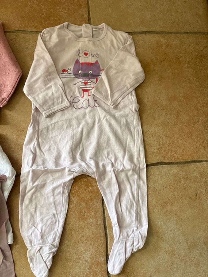 Lot de 24 vêtements en 6 mois - photo numéro 2