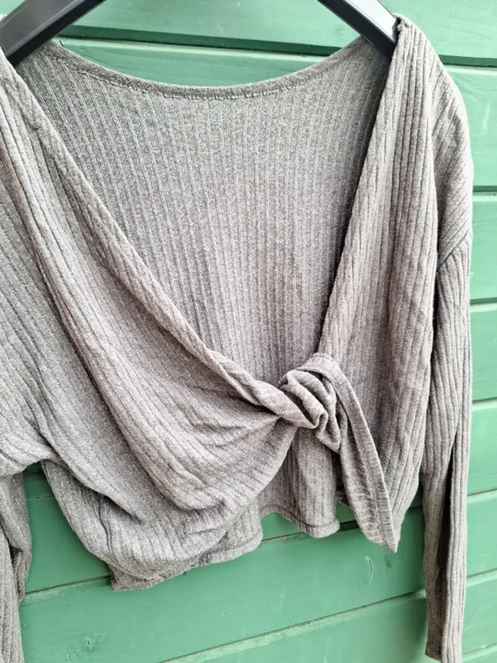 Petit crop top gris Undiz 🔥 - photo numéro 2