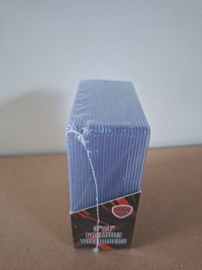 Paquet de 25 toploaders rigide premium pour cartes Pokémon 35 PT FireMint 🔥 - photo numéro 2
