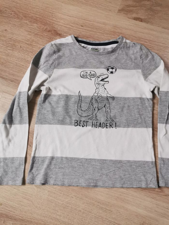 Lot de 4 t-shirts à manches longues 8 ans - photo numéro 3