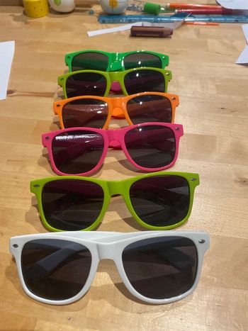 Lot de 6 paires de lunettes de soleil colorées