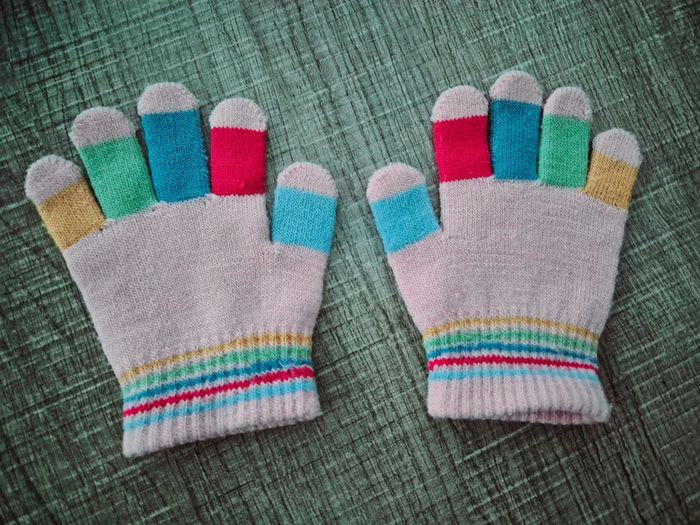 Lot de 2 paires de gants 3 / 5 ans - photo numéro 3