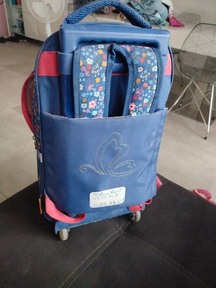 Cartable scolaire à roulettes - photo numéro 2