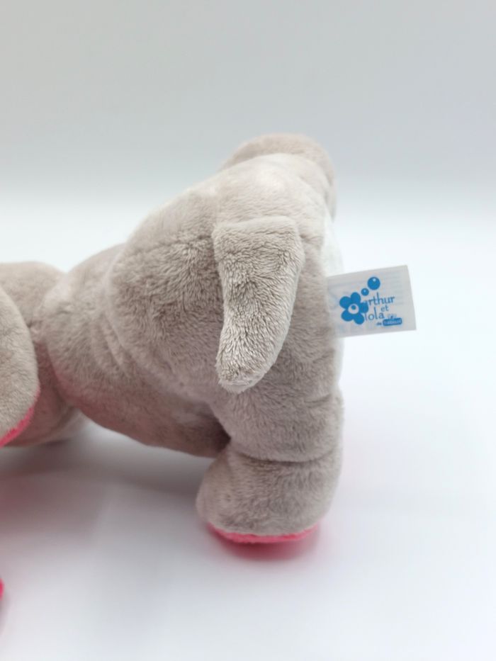 Peluche doudou chien gris rose ARTHUR ET LOLA BEBISOL fleur rose 18 cm assis - photo numéro 5