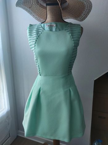 Robe d'été habillée neuve