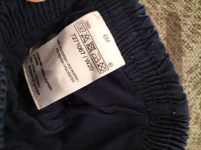 2 pantalons 6 mois - photo numéro 2