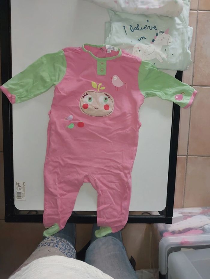 Lot pyjama fin 9 mois - photo numéro 4