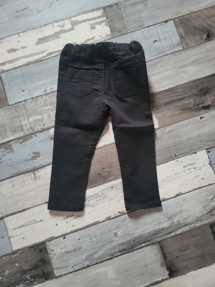 Pantalon "Kiabi" 2ans - photo numéro 2