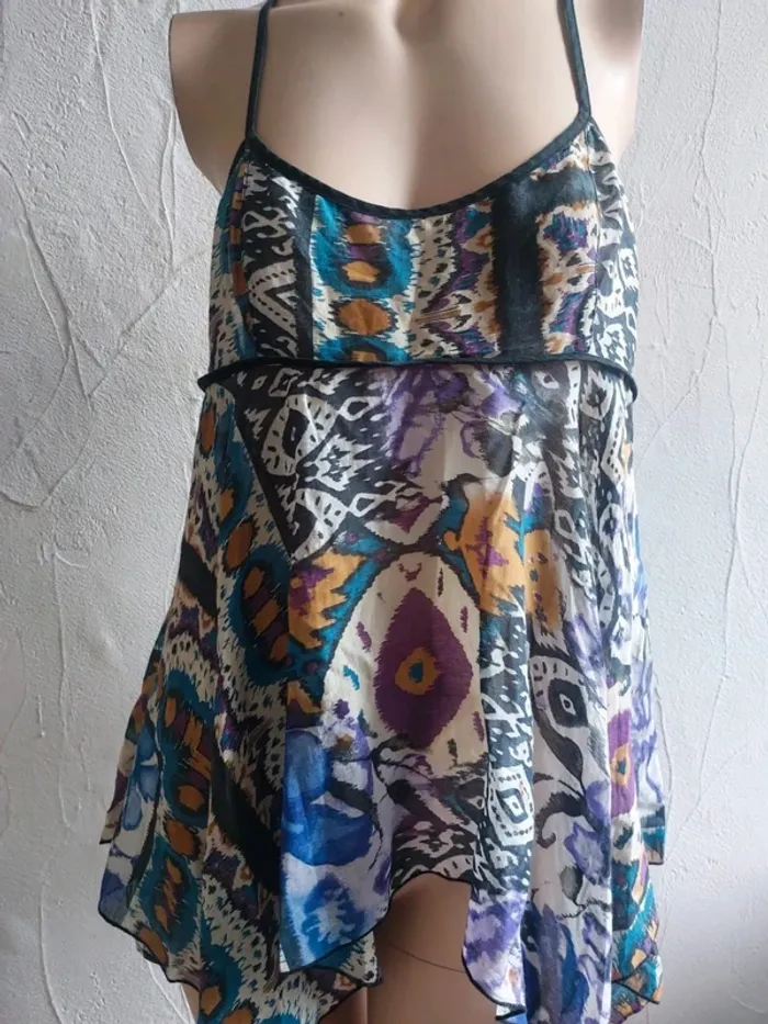 Blouse d'été légère à motifs colorés Taille M - photo numéro 2