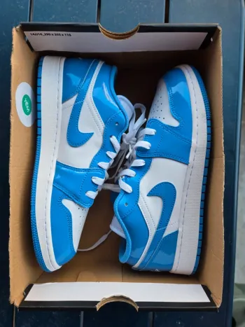 Nike air Jordan 1 low femme taille 40 neuves