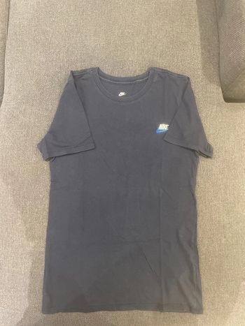T-shirt bleu marine Nike