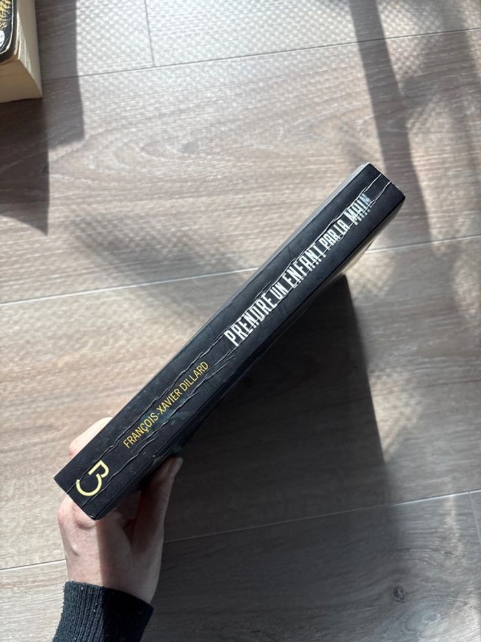 Prendre un enfant par la main livre - photo numéro 3