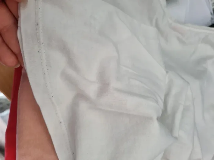 Lot de 6 t-shirts manches longues + 1 débardeur. Fille. Taille 8 ans. Tape à l'œil, Gémo. TBE - photo numéro 8