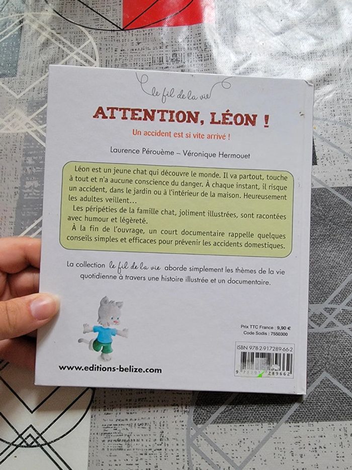 Attention, Léon - photo numéro 3