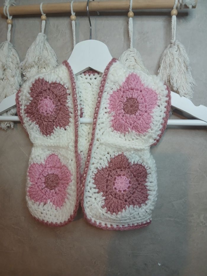 Gilet en laine fille - photo numéro 2