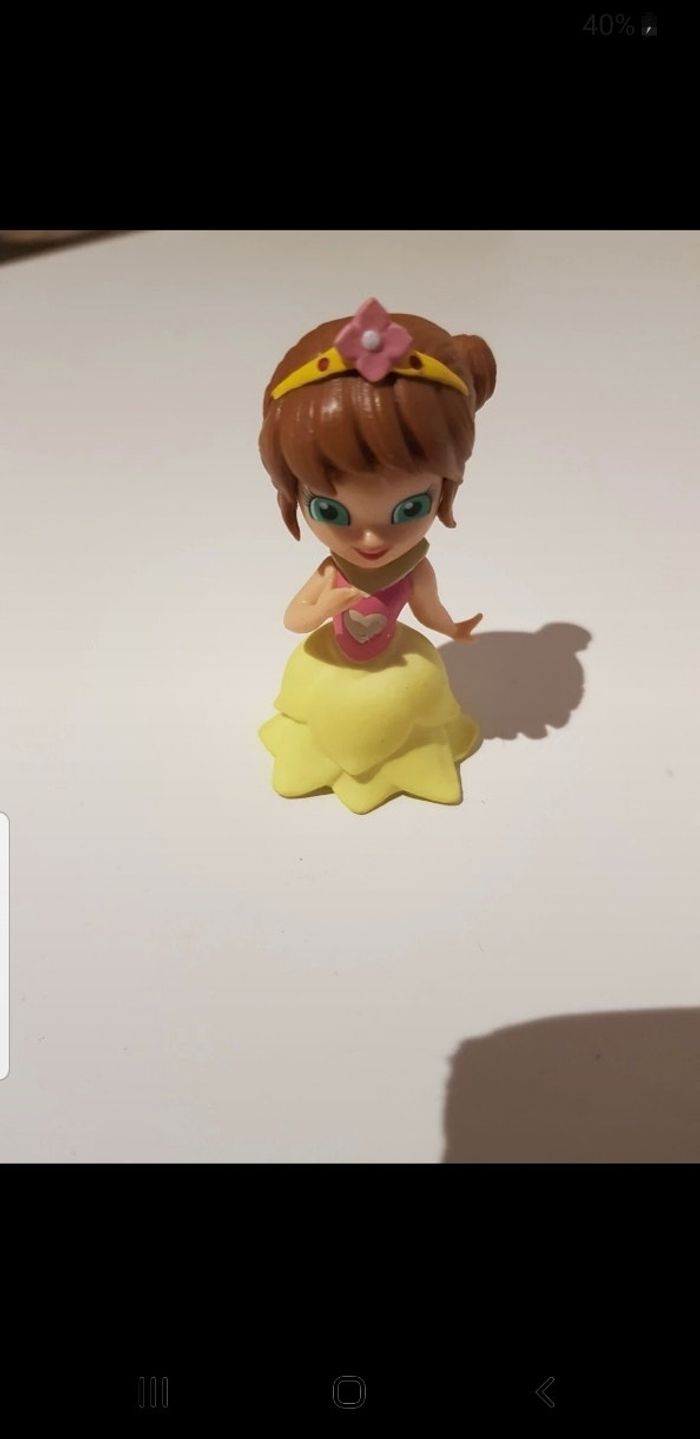 Aila, princesse de l arc en ciel Magiki