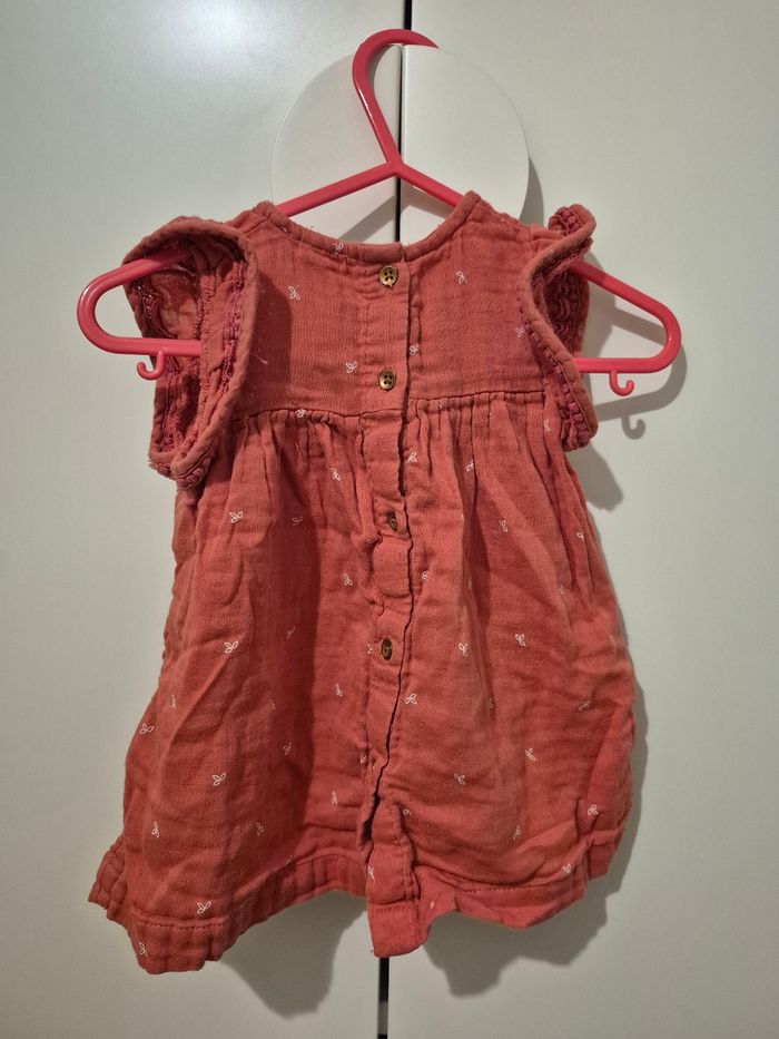 Robe Vertbaudet taille 6 mois - photo numéro 2