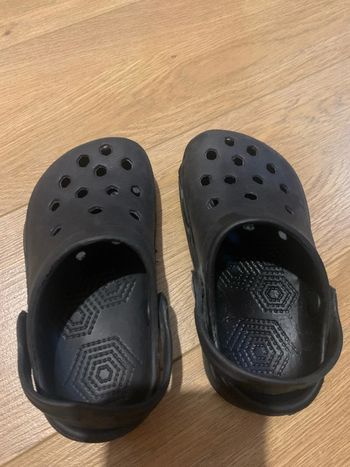 Crocs taille 23